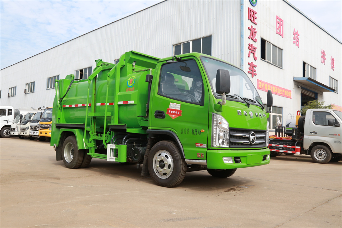 4方餐廚垃圾車-旺龍凱馬國(guó)六藍(lán)牌4方廚余泔水餐廚垃圾車廠家（方罐）